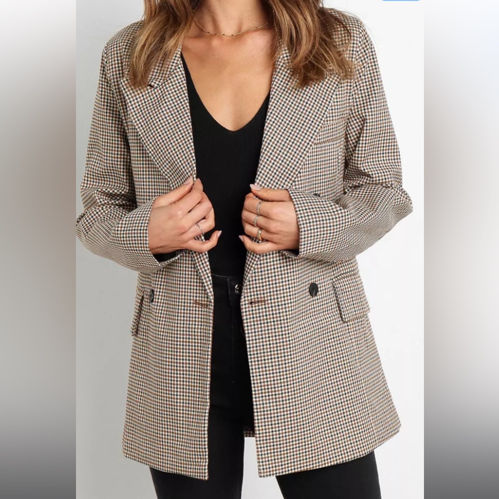 DKNY long sleeve blazer and pants set